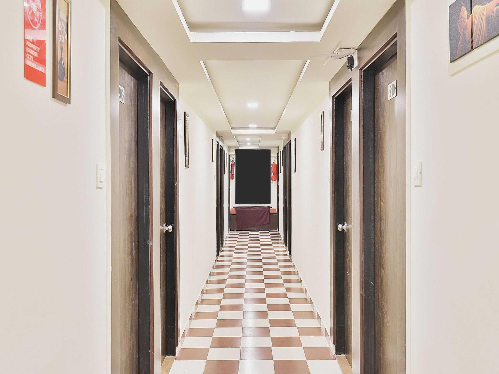 Hotel O Kajri Koba Exteriér fotografie