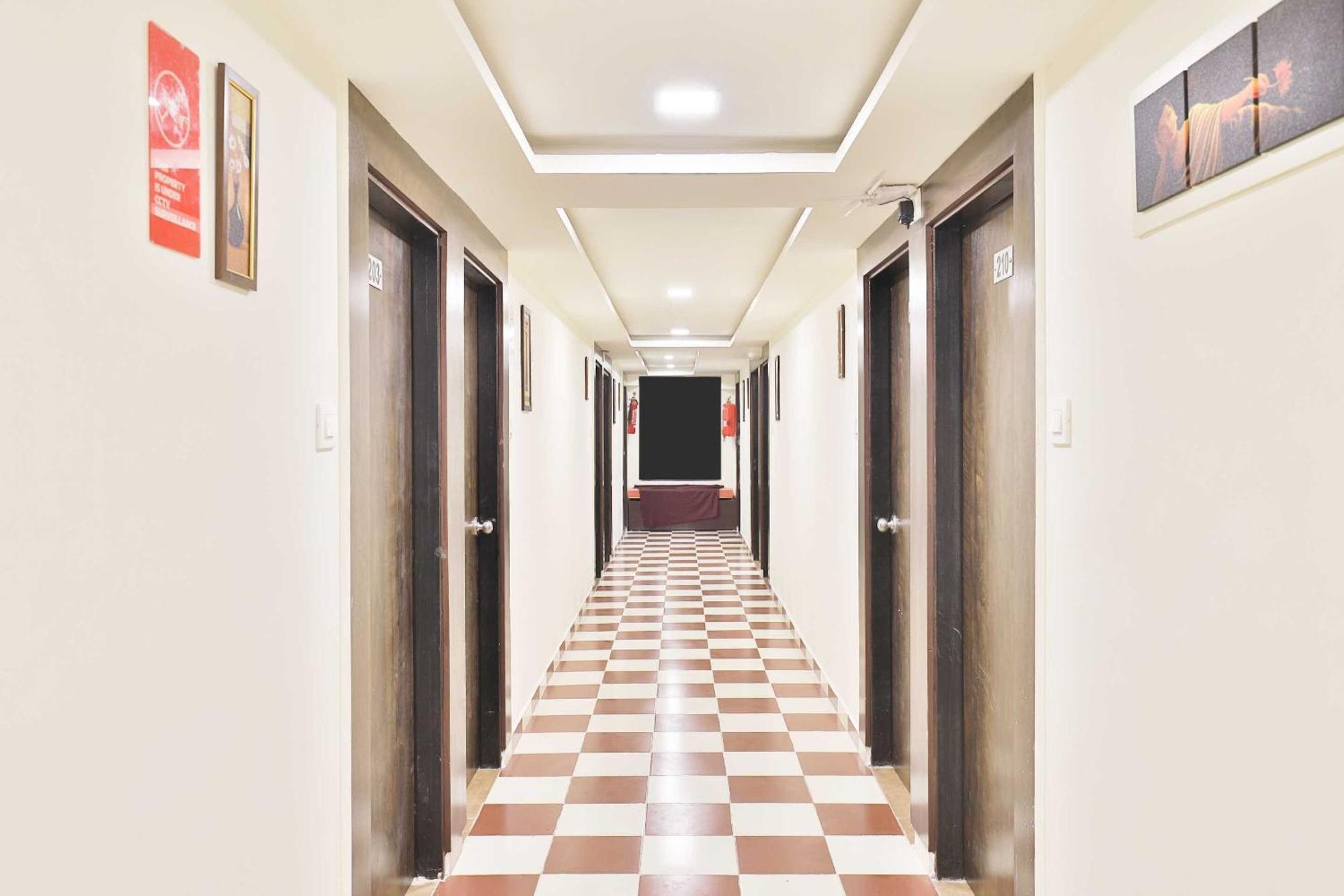 Hotel O Kajri Koba Exteriér fotografie